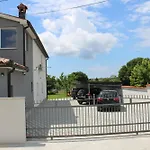 Apartments Nelle